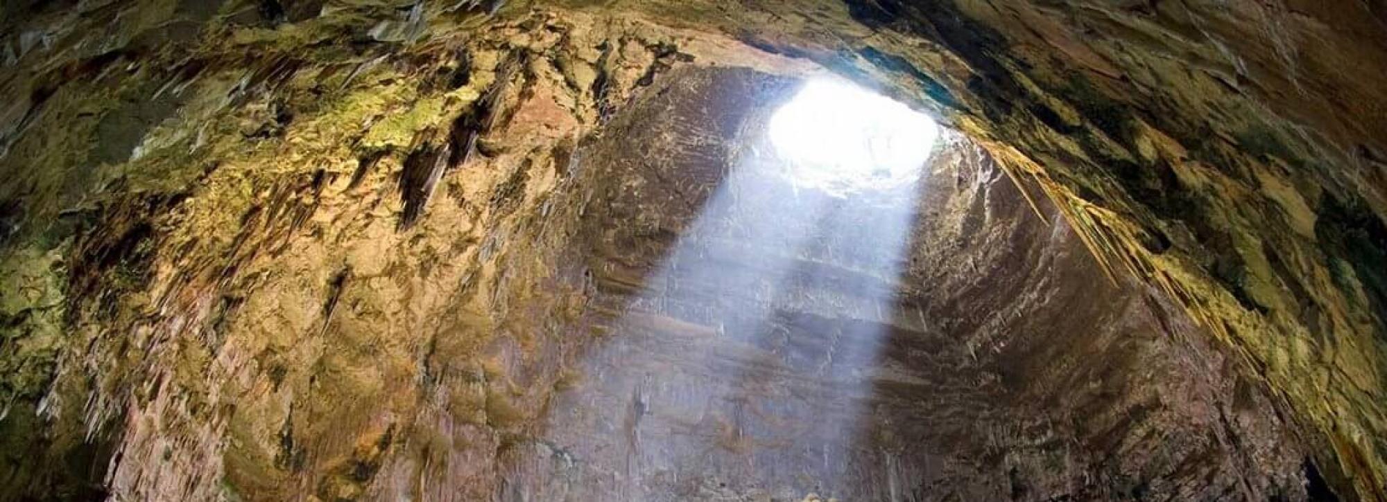 Visite des grottes souterraines de Castellana